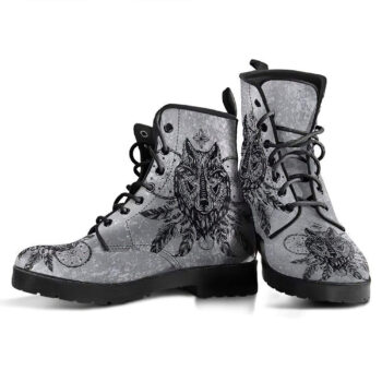 Wolf Dream Catcher Handcrafted Boots 1